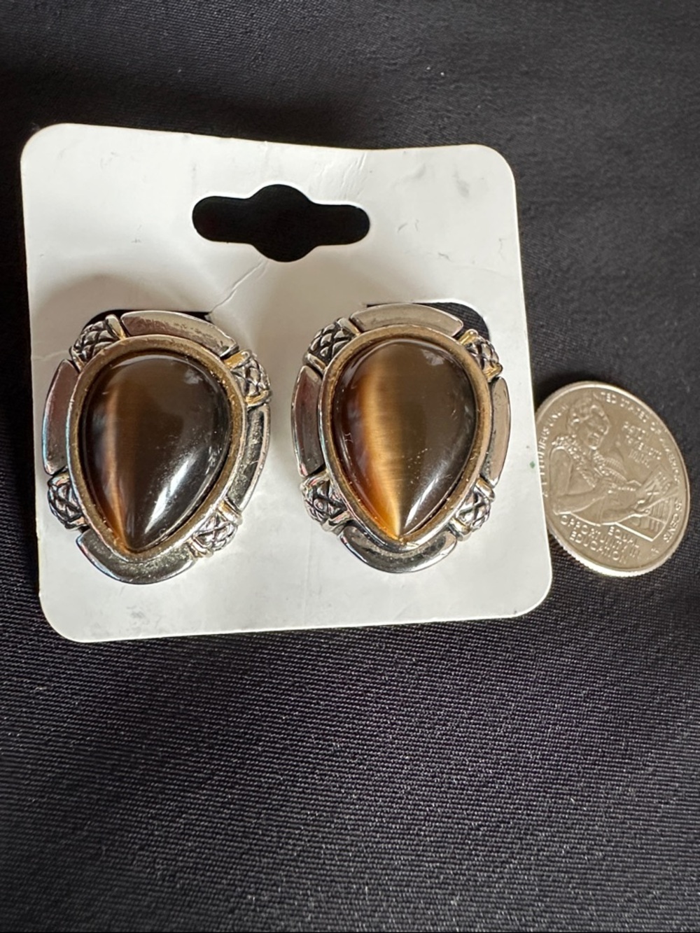 Clip earrings EUC silvertone & cat’s eye acrylic stones. Priced PER or bundle - Picture 8 of 9